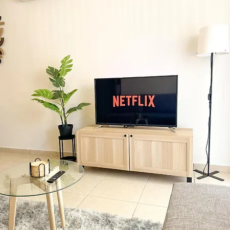 Sunny Escape With Pool, Tennis & Fast Wi-fi * Pyla